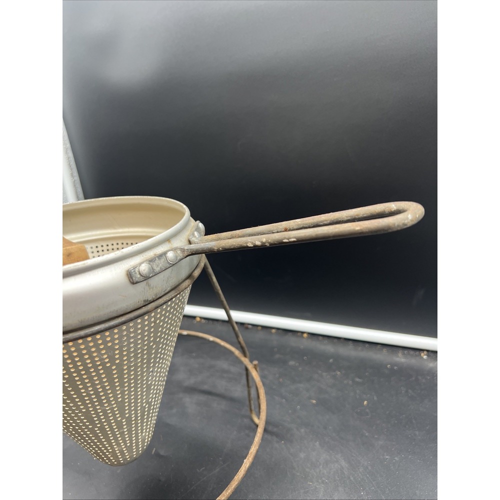 Vintage Aluminum Sieve Strainer 1970s w/ Stand and Wood Masher - Wood Canning - Picture 4 of 10